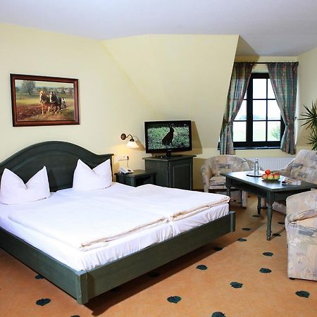 Mueritz Landhotel Gruener Baum Gotthun Ngoại thất bức ảnh