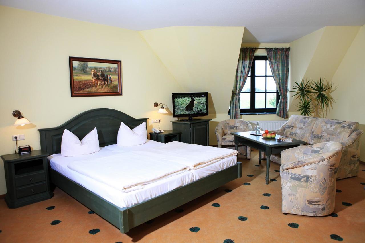 Mueritz Landhotel Gruener Baum Gotthun Ngoại thất bức ảnh